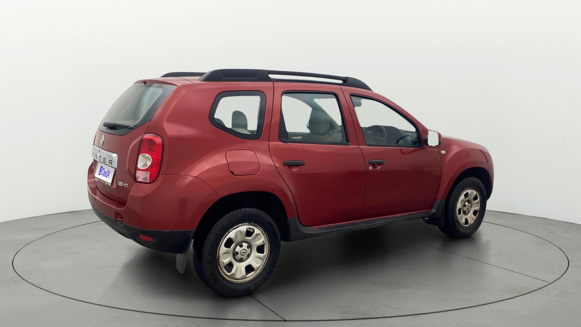 View 2014 Renault Duster Diesel 85PS STD Image 42 Used 2014 Renault Duster Diesel 85PS STD Image 42