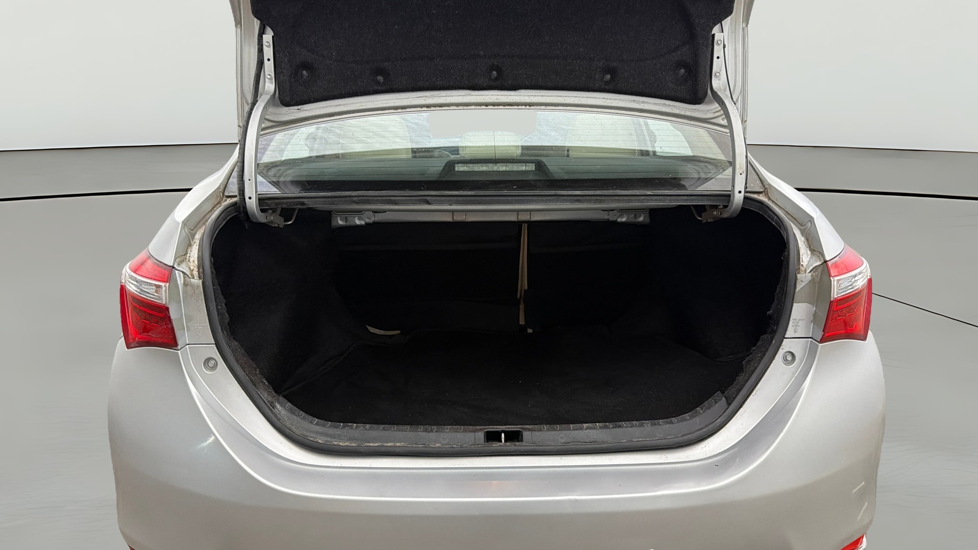 View 2014 Toyota Corolla Altis 1.8 GL Image 38 Used 2014 Toyota Corolla Altis 1.8 GL Image 38