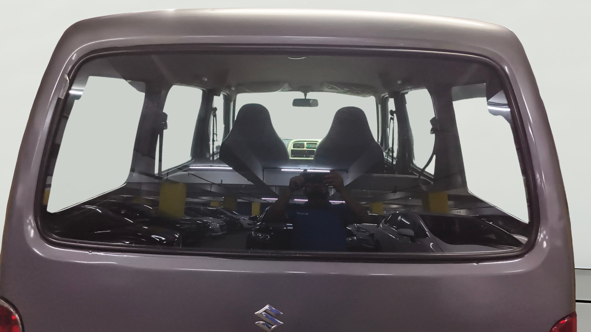 View 2020 Maruti Suzuki 1000 Base Variant Image 4 Used 2020 Maruti Suzuki 1000 Base Variant Image 4