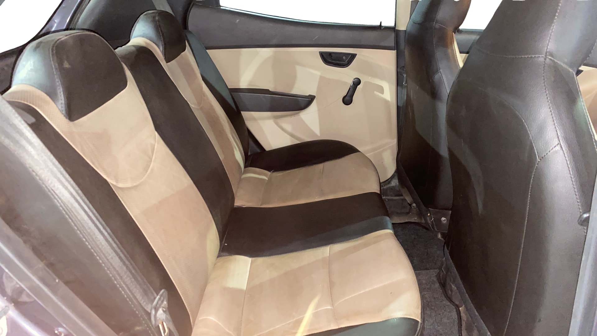 View 2015 Hyundai EON Era Plus Image 28 Used 2015 Hyundai EON Era Plus Image 28