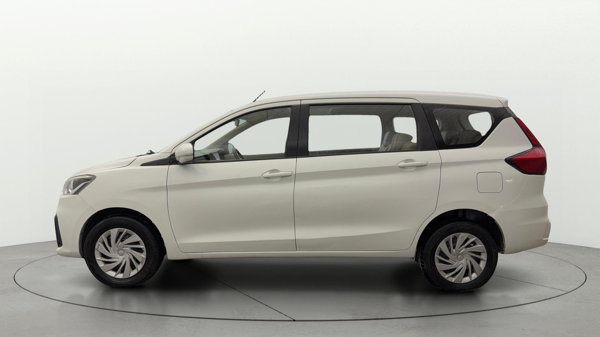 View 2021 Maruti Suzuki 1000 Base Variant Image 5 Used 2021 Maruti Suzuki 1000 Base Variant Image 5