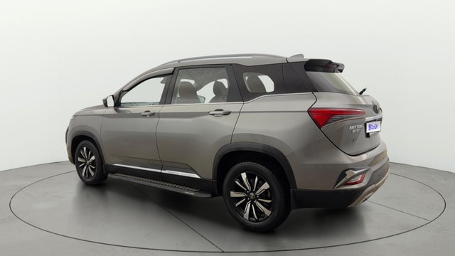 View MG Hector Plus Image 2 Used MG Hector Plus Image 2