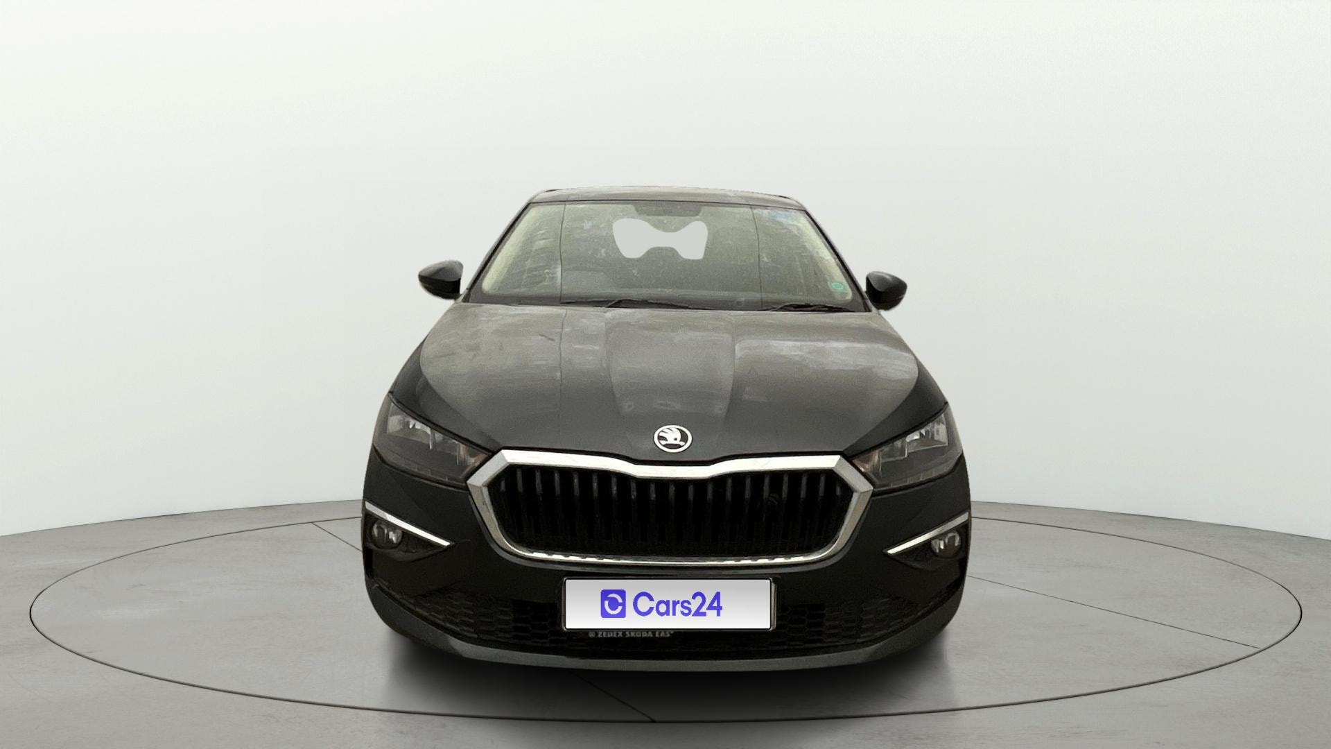 View 2023 Skoda Slavia Ambition 1.0 TSI AT Image 1 Used 2023 Skoda Slavia Ambition 1.0 TSI AT Image 1