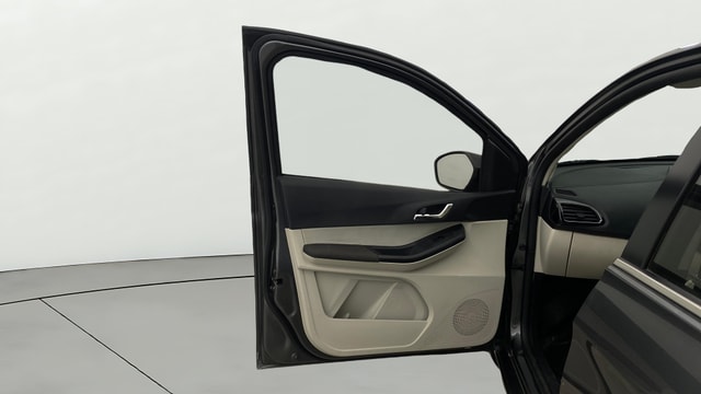 View Tata Tigor Image 32 Used Tata Tigor Image 32