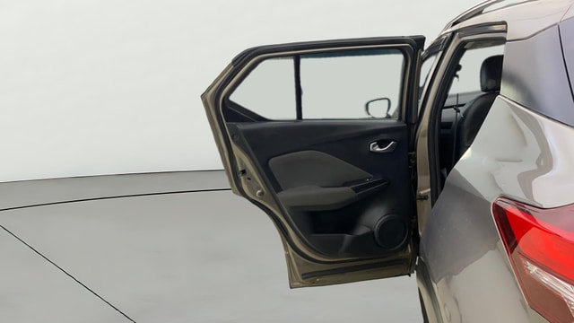 View Nissan Kicks Image 22 Used Nissan Kicks Image 22