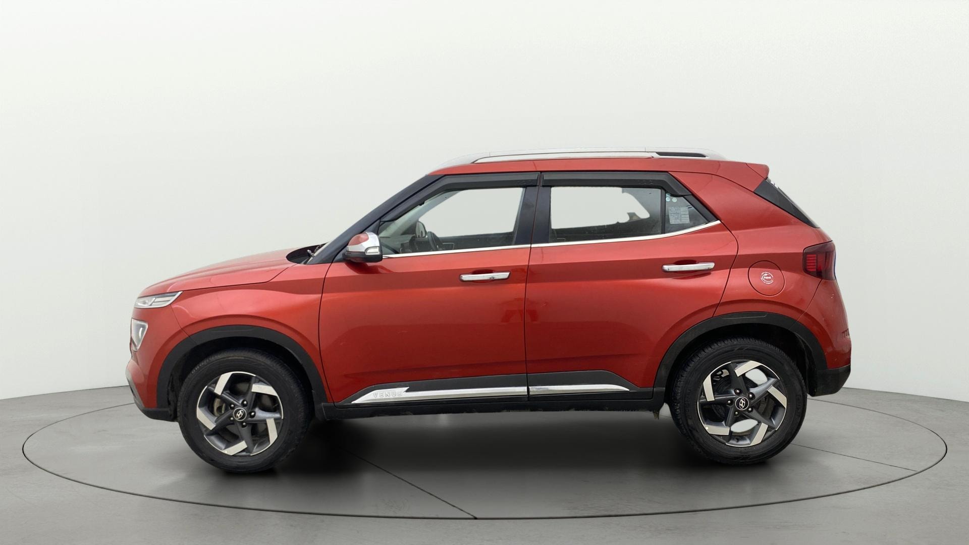 View 2019 Hyundai Venue SX Plus 1.0 Petrol AT Image 6 Used 2019 Hyundai Venue SX Plus 1.0 Petrol AT Image 6