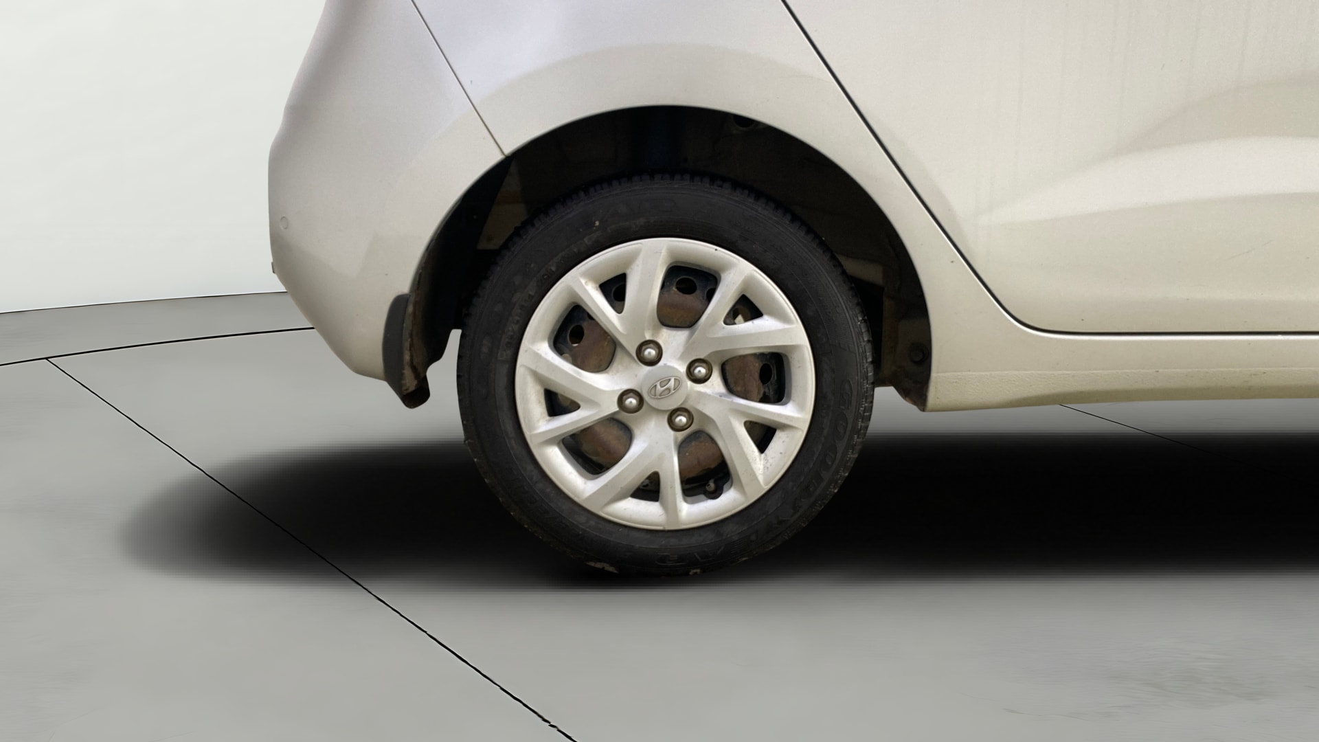 View 2017 Hyundai Grand i10 1.2 Sportz(O) Petrol Image 23 Used 2017 Hyundai Grand i10 1.2 Sportz(O) Petrol Image 23