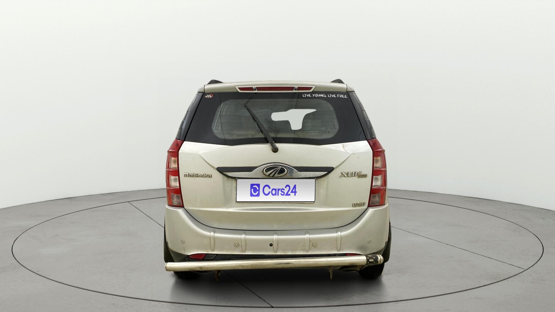 View 2015 Mahindra XUV500 W10 FWD Image 45 Used 2015 Mahindra XUV500 W10 FWD Image 45
