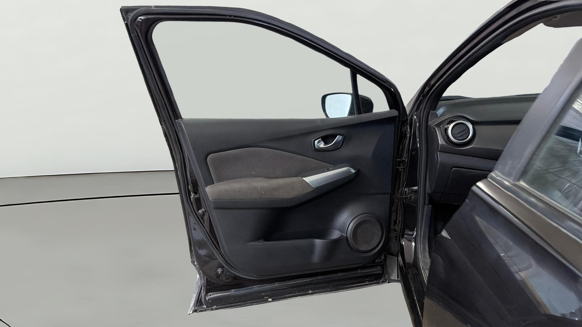 View 2022 Nissan Kicks XV Petrol BS IV Image 37 Used 2022 Nissan Kicks XV Petrol BS IV Image 37