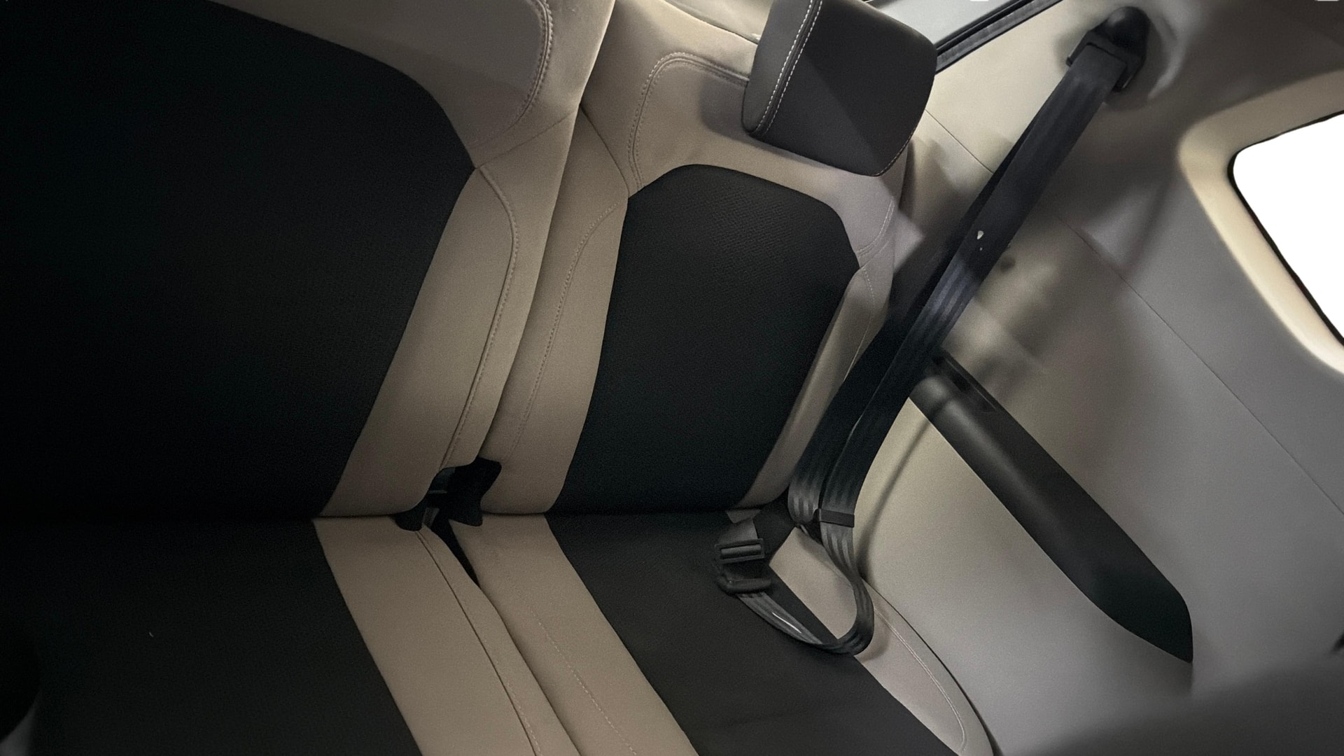 View 2019 Renault Triber RXT Image 9 Used 2019 Renault Triber RXT Image 9