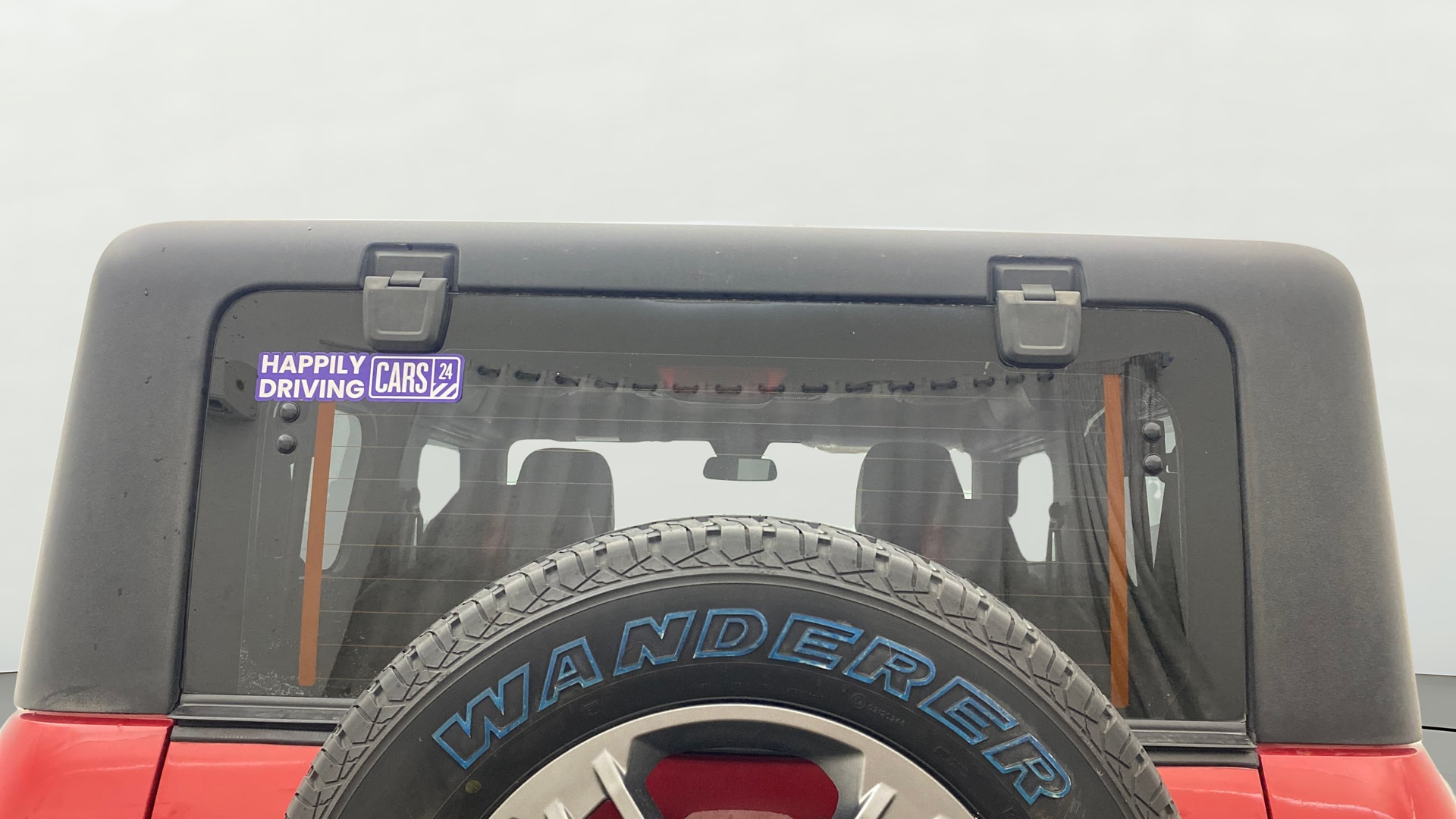 View 2022 Mahindra Thar AX Standard Manual Soft Top 6 Seater Image 4 Used 2022 Mahindra Thar AX Standard Manual Soft Top 6 Seater Image 4