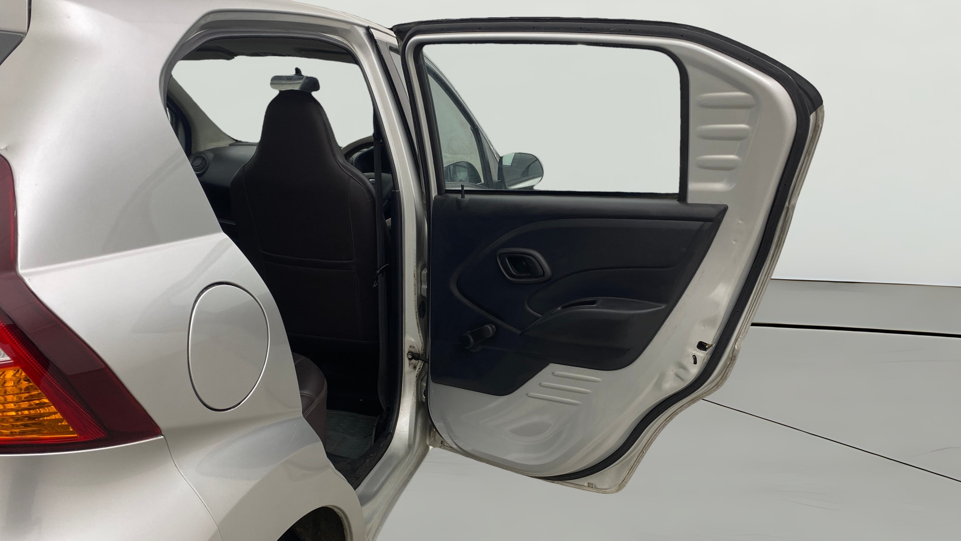 View 2019 Datsun Redi GO A Image 7 Used 2019 Datsun Redi GO A Image 7
