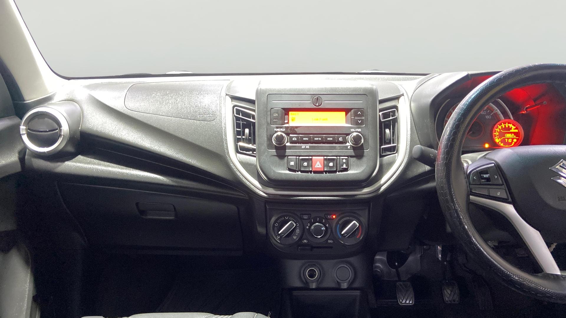 View 2024 Maruti Suzuki 1000 Base Variant Image 33 Used 2024 Maruti Suzuki 1000 Base Variant Image 33