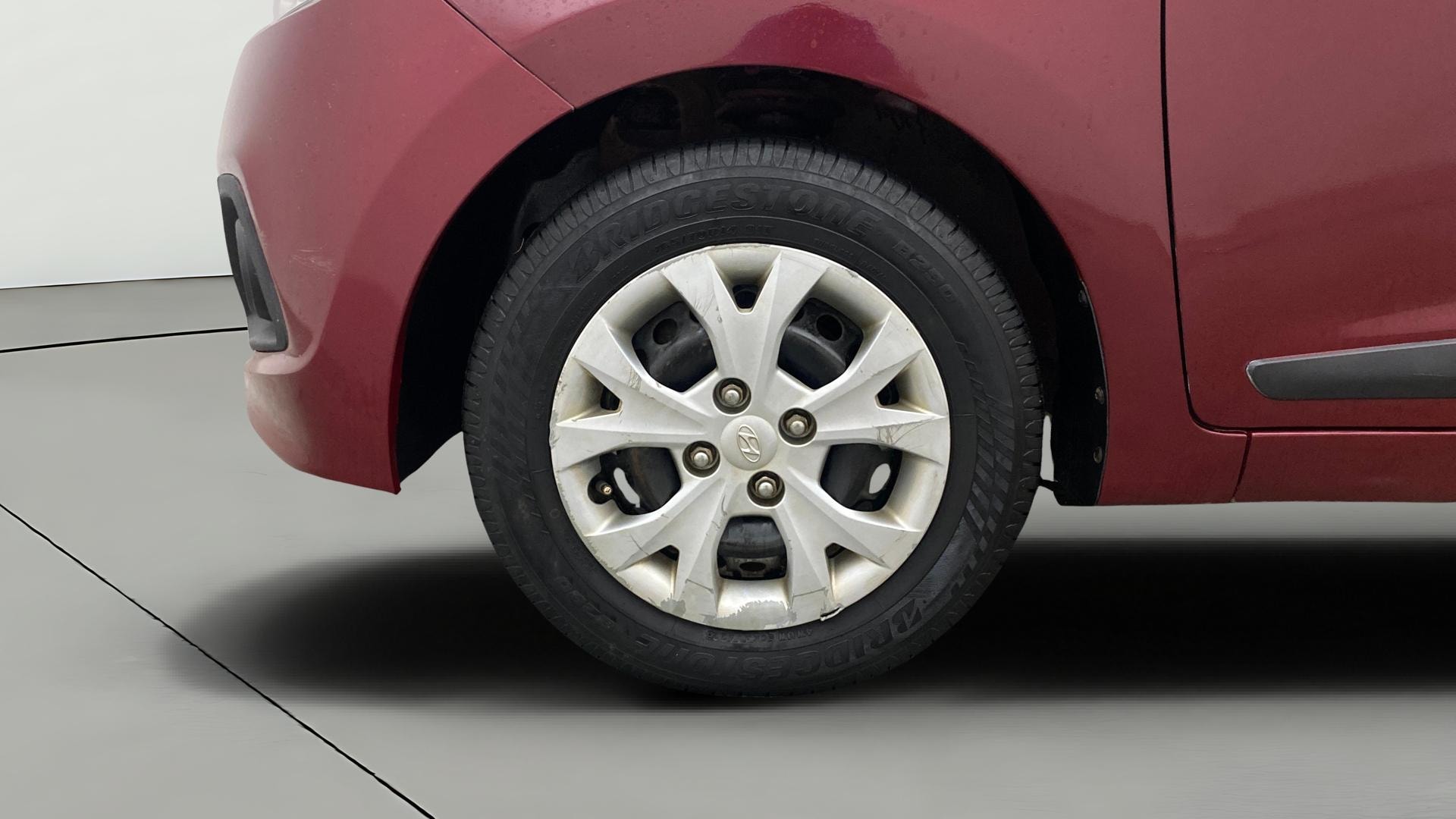 View 2014 Hyundai Grand i10 Sportz 1.2 Kappa Image 27 Used 2014 Hyundai Grand i10 Sportz 1.2 Kappa Image 27