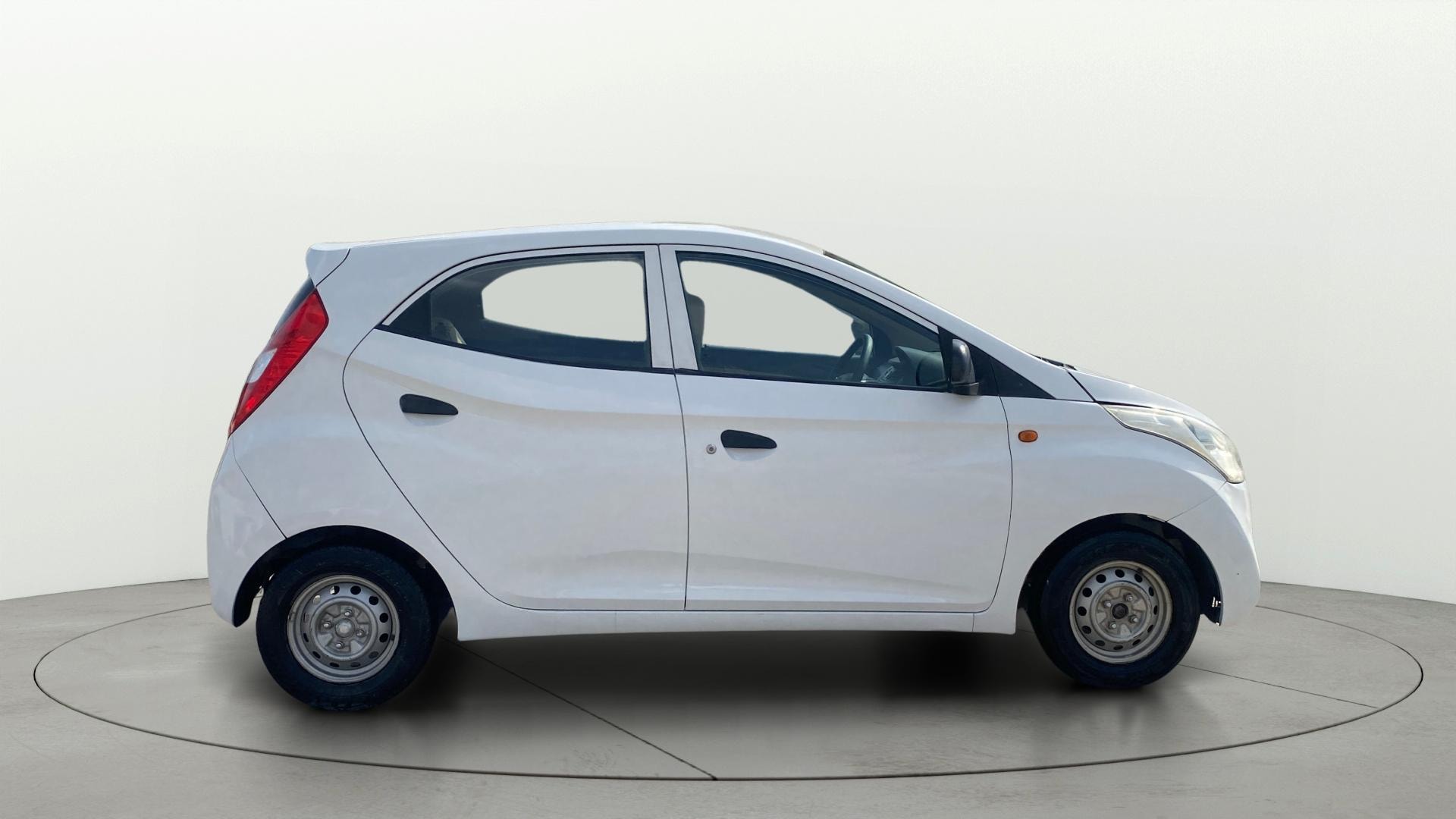 View 2014 Hyundai EON Era Plus Image 8 Used 2014 Hyundai EON Era Plus Image 8