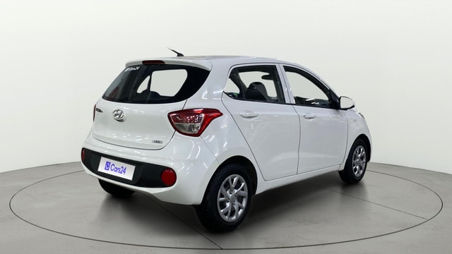 View Hyundai Grand i10 Image 42 Used Hyundai Grand i10 Image 42