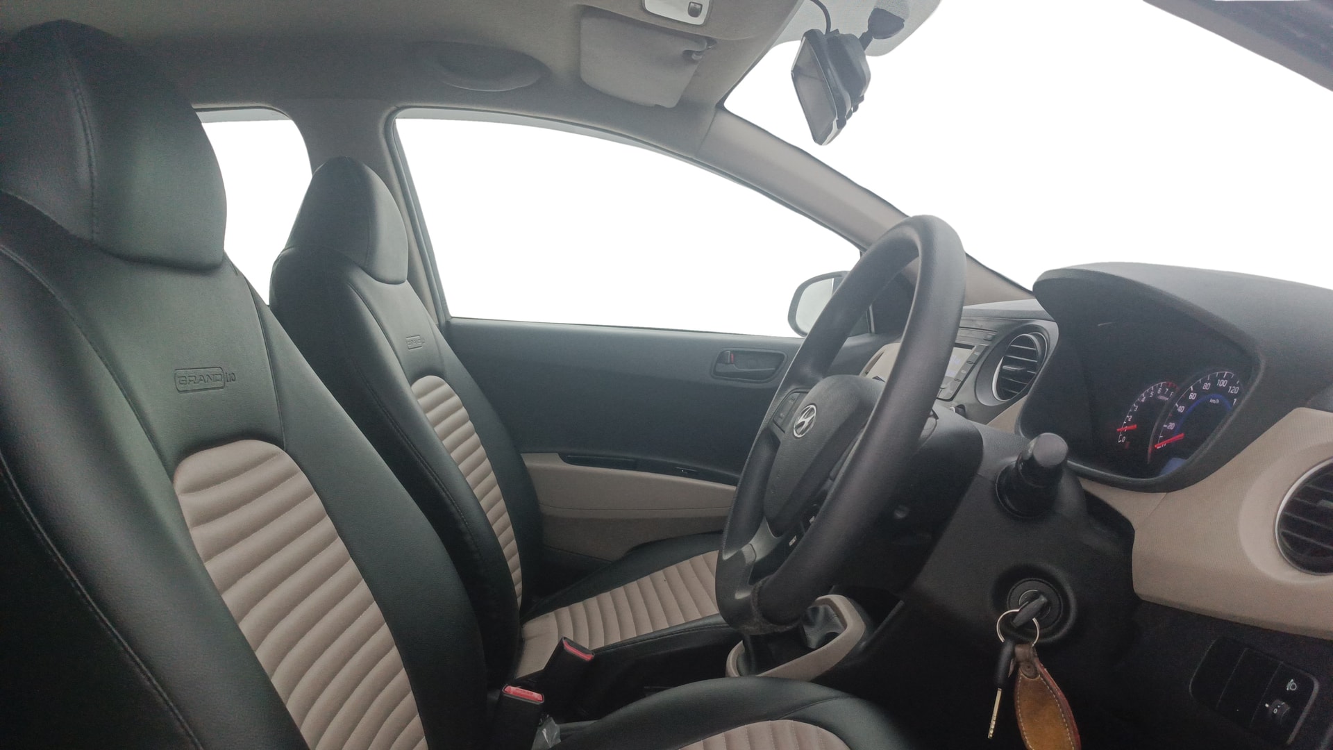 Used 2018 Hyundai Grand i10 Used 2018 Hyundai Grand i10