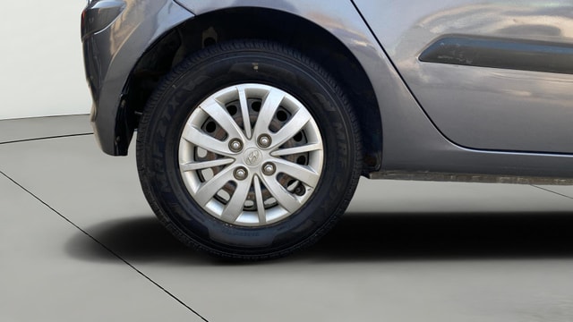 View Hyundai Grand i10 Image 23 Used Hyundai Grand i10 Image 23