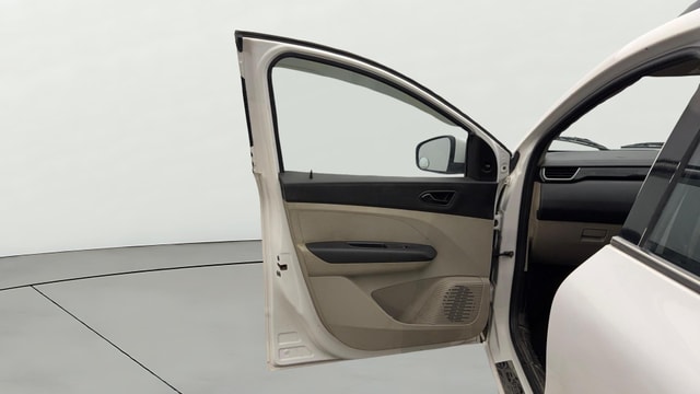 View Renault Triber Image 32 Used Renault Triber Image 32