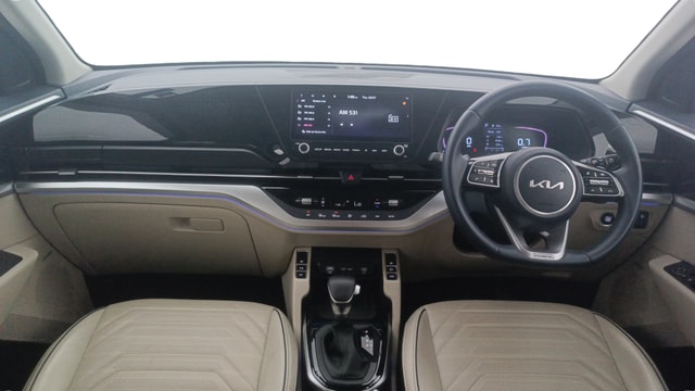 View Kia Carens Image 32 Used Kia Carens Image 32