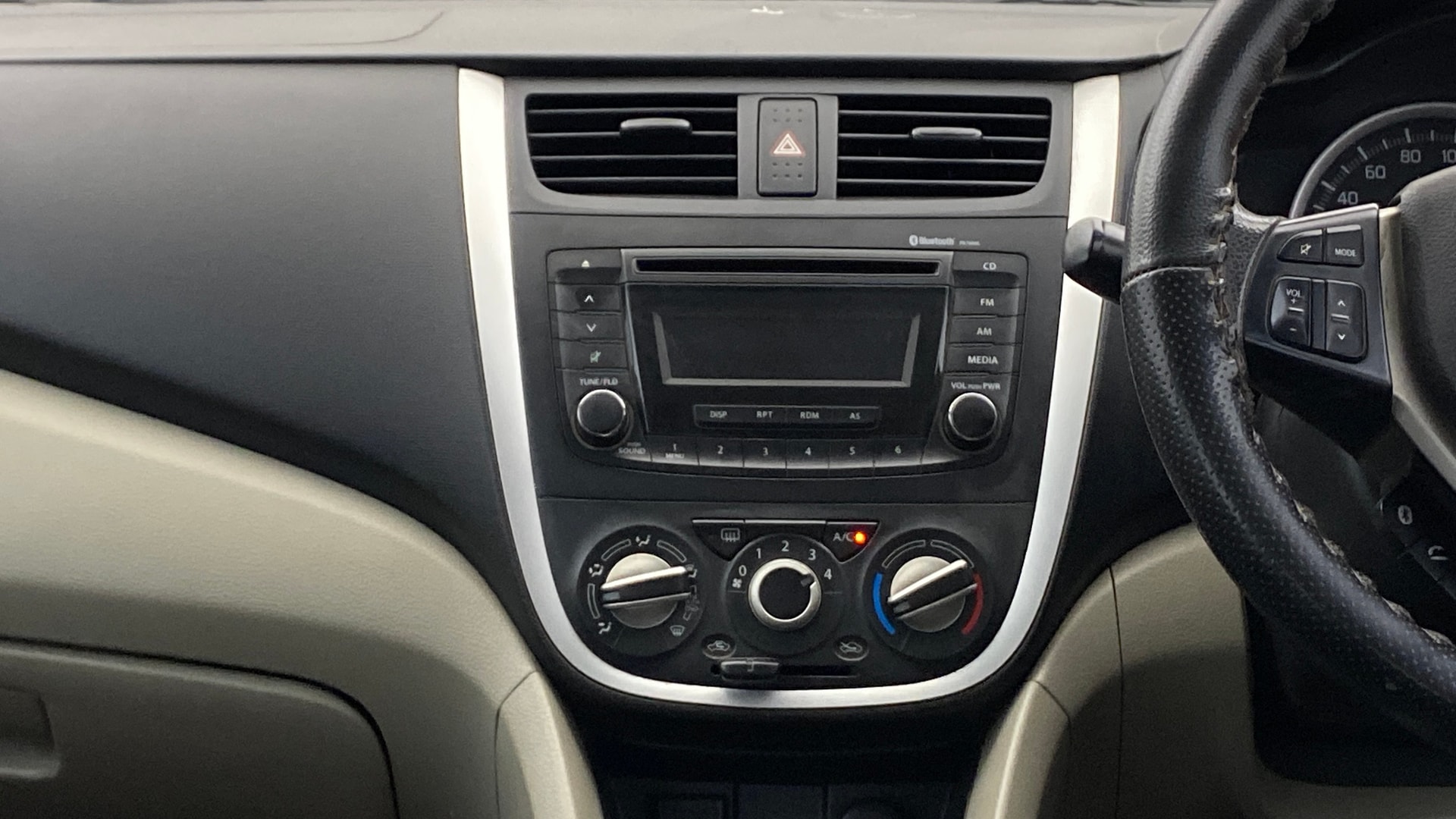 View 2017 Maruti Suzuki 1000 Base Variant Image 17 Used 2017 Maruti Suzuki 1000 Base Variant Image 17