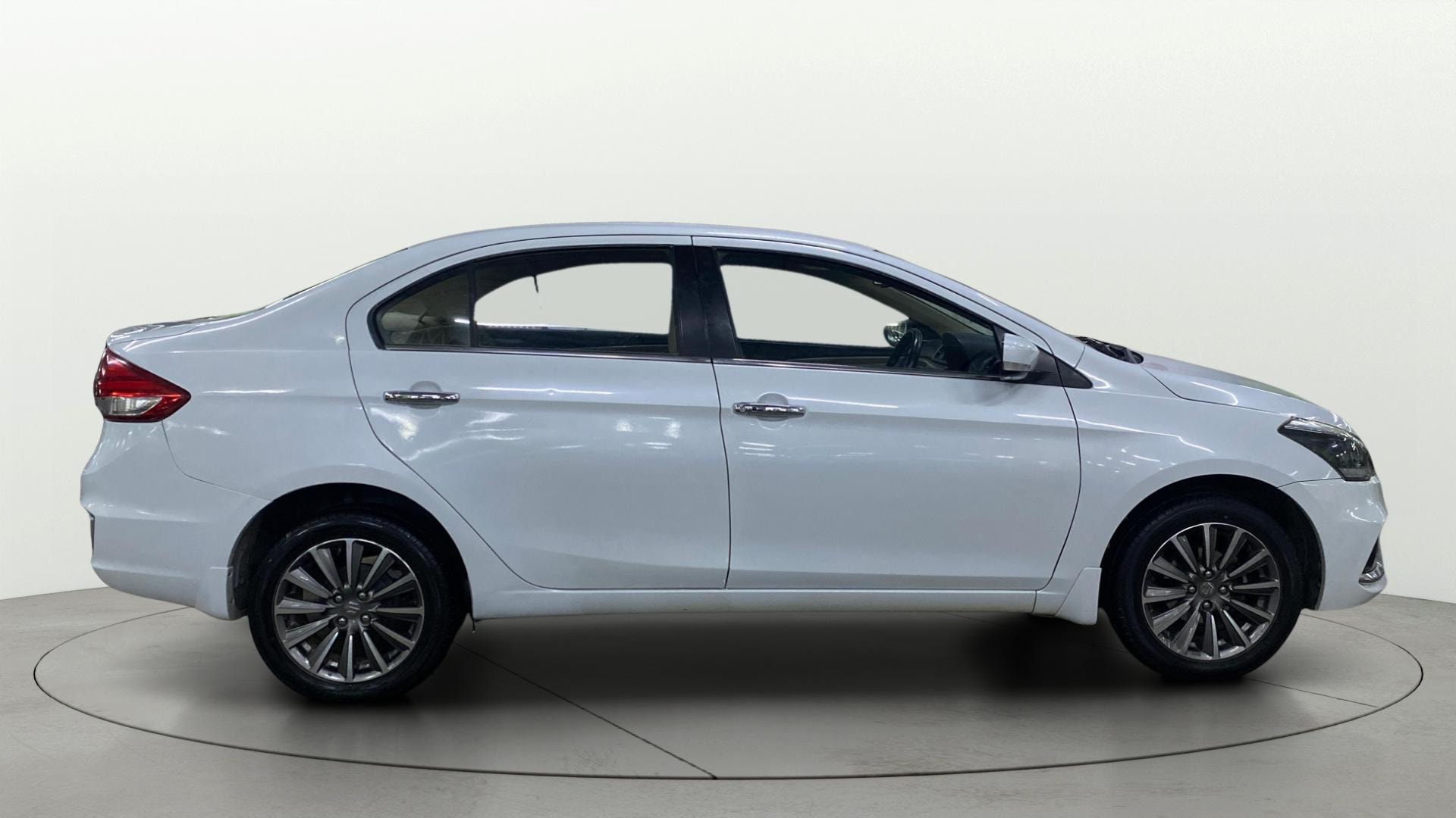 View 2022 Maruti Suzuki 1000 Base Variant Image 27 Used 2022 Maruti Suzuki 1000 Base Variant Image 27