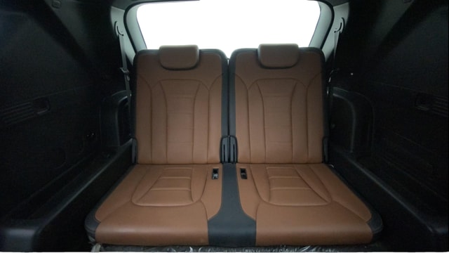 View Mahindra Alturas G4 Image 10 Used Mahindra Alturas G4 Image 10