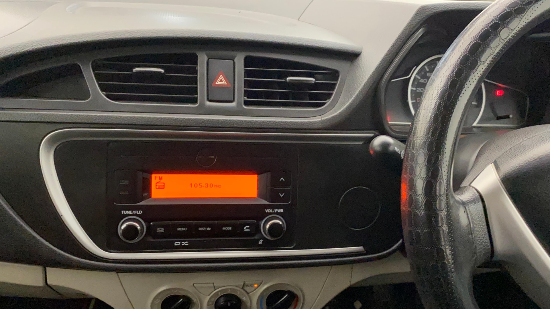 View 2023 Maruti Suzuki 1000 Base Variant Image 30 Used 2023 Maruti Suzuki 1000 Base Variant Image 30