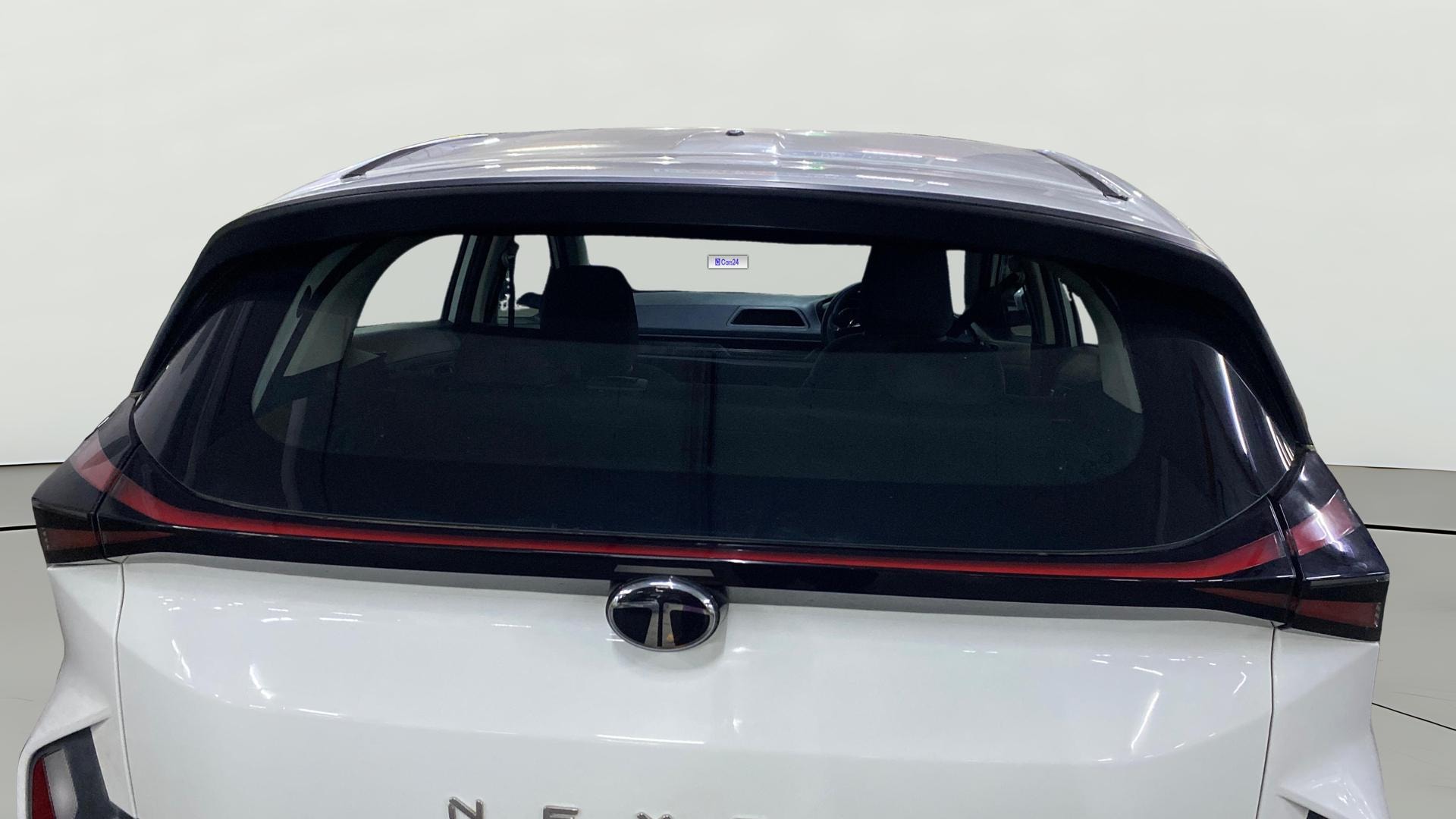 View 2024 Tata Nexon Revotron XE Image 3 Used 2024 Tata Nexon Revotron XE Image 3