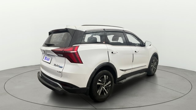 View Mahindra XUV700 Image 45 Used Mahindra XUV700 Image 45