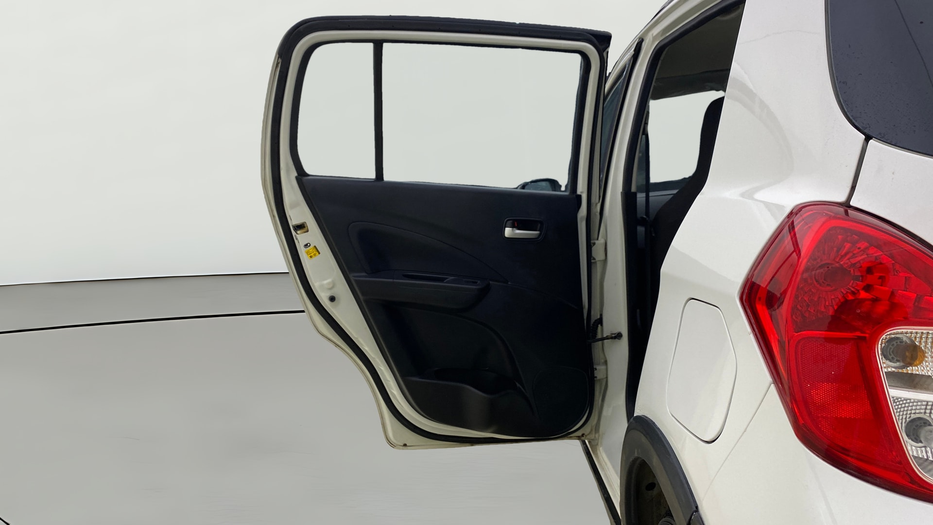 View 2018 Maruti Suzuki 1000 Base Variant Image 22 Used 2018 Maruti Suzuki 1000 Base Variant Image 22