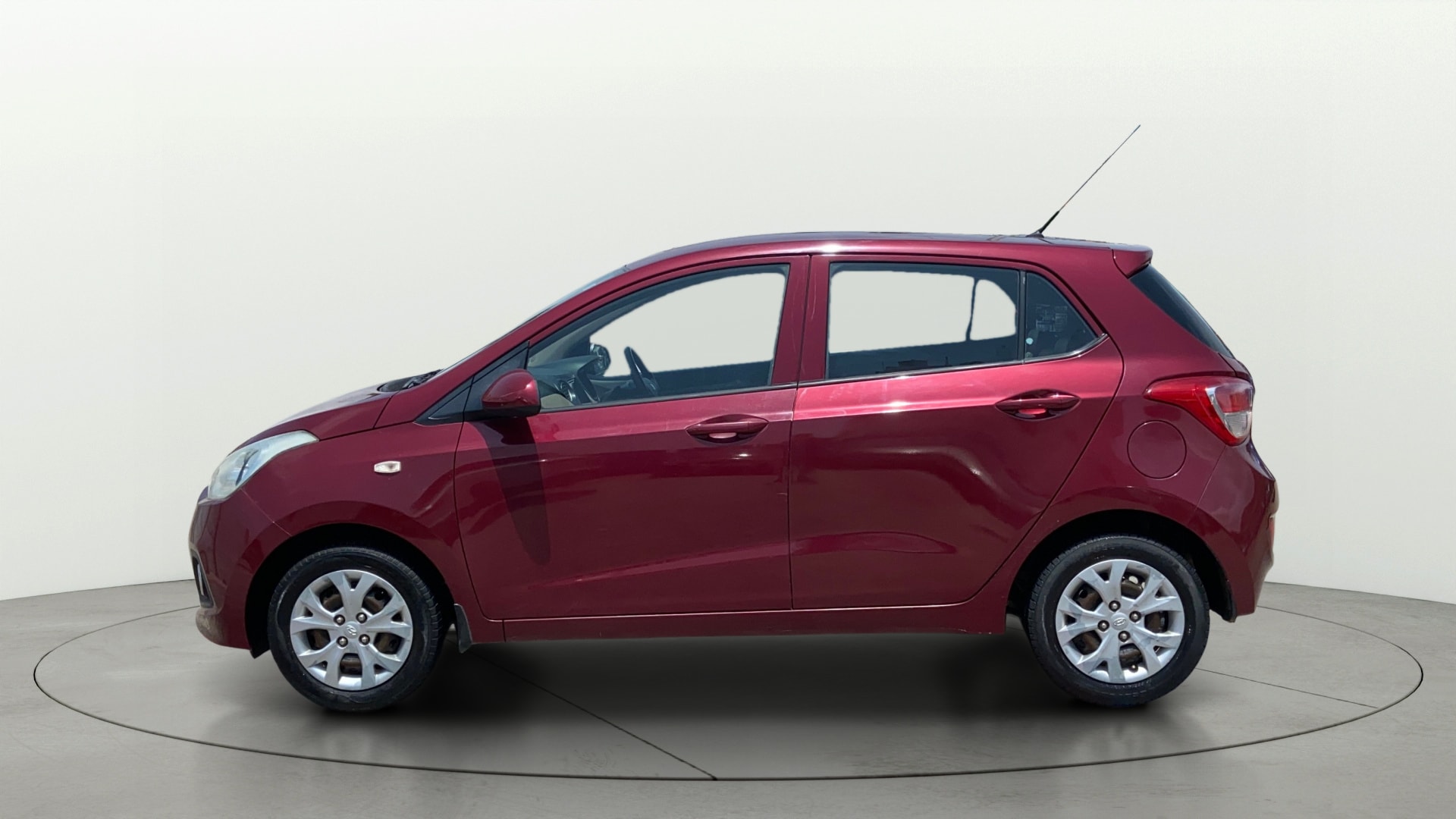 View 2015 Hyundai Grand i10 Magna 1.2 Kappa VTVT Image 5 Used 2015 Hyundai Grand i10 Magna 1.2 Kappa VTVT Image 5