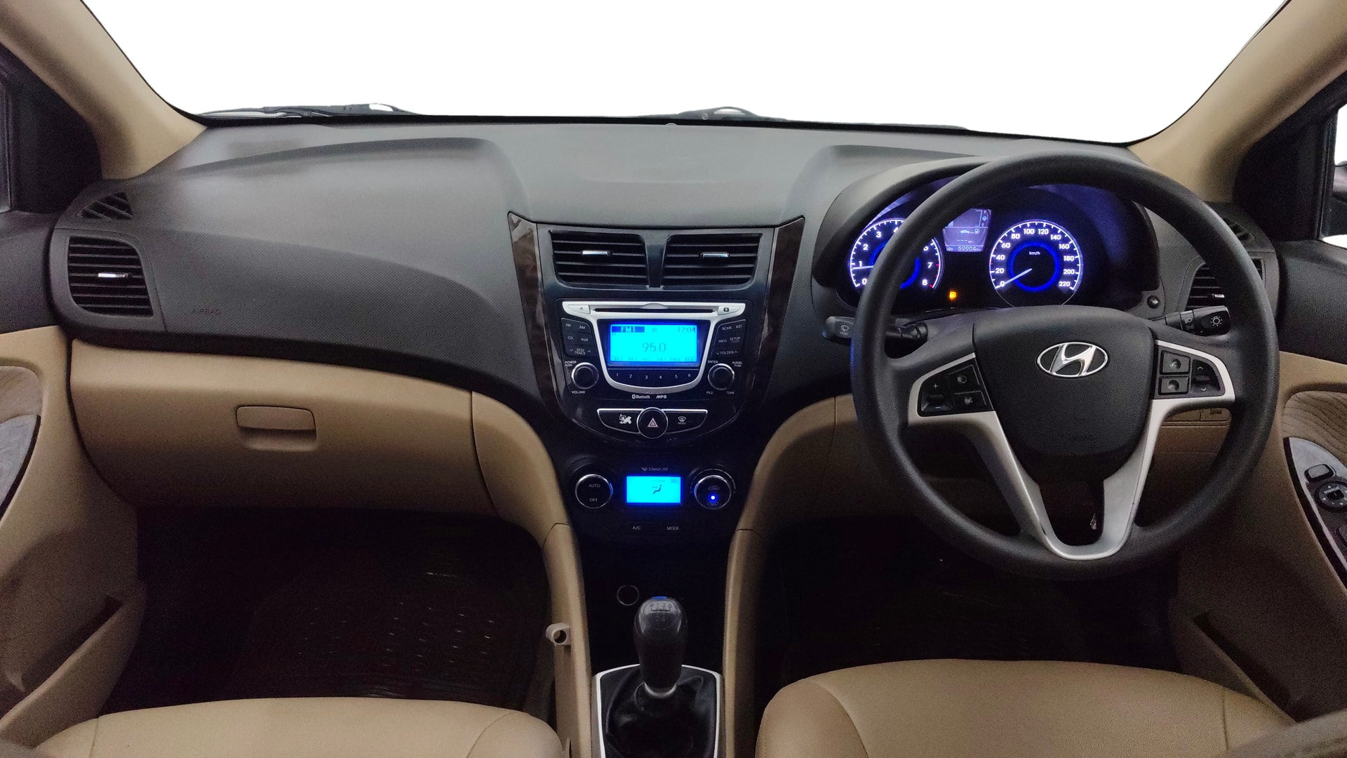 View 2013 Hyundai Fluidic Verna 1.6 VTVT SX Image 15 Used 2013 Hyundai Fluidic Verna 1.6 VTVT SX Image 15