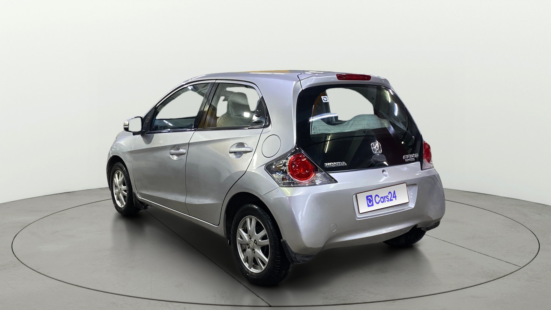 View 2015 Honda Brio VX AT Petrol Image 2 Used 2015 Honda Brio VX AT Petrol Image 2
