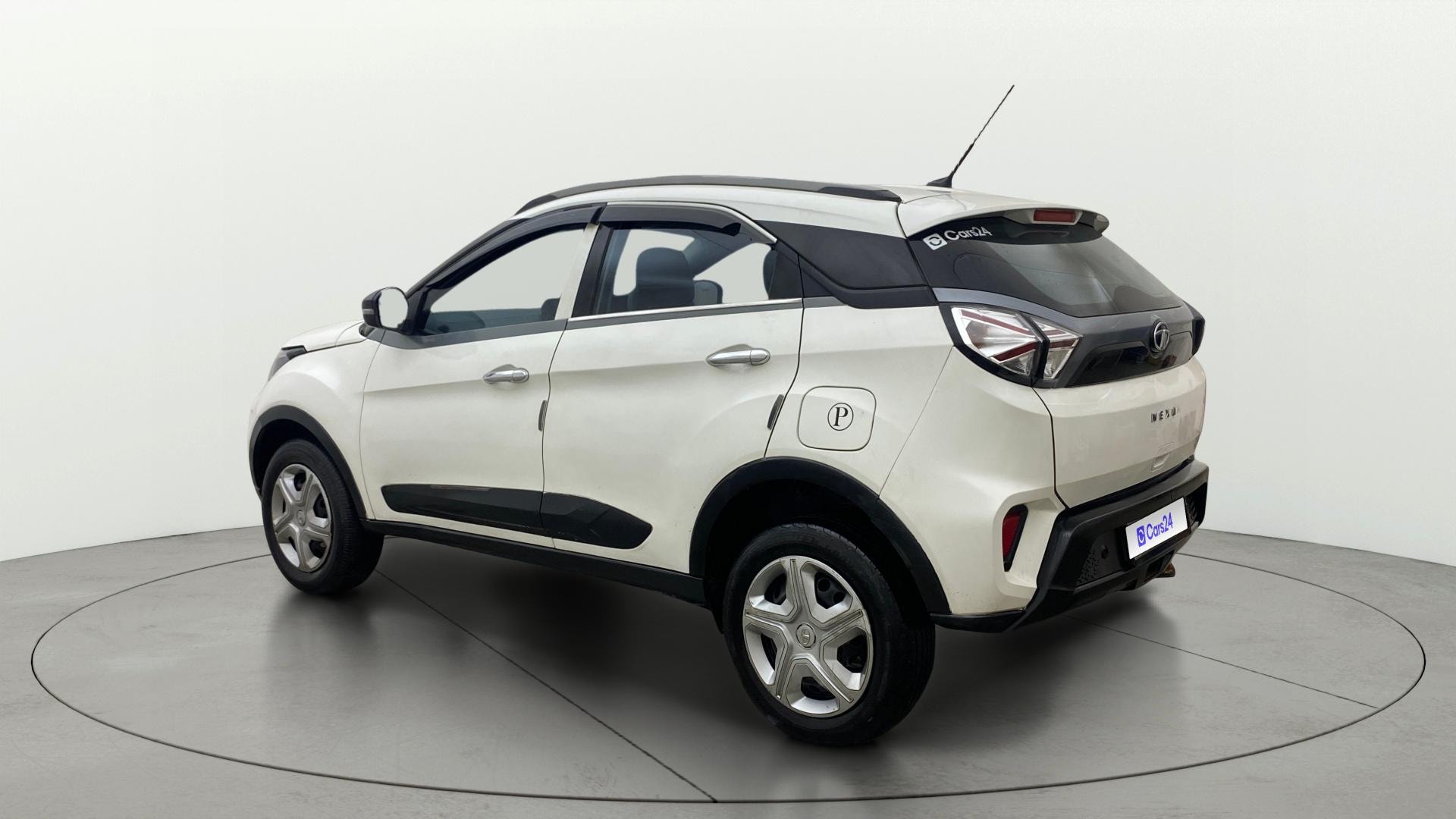 View 2022 Tata Nexon Revotron XM Image 2 Used 2022 Tata Nexon Revotron XM Image 2