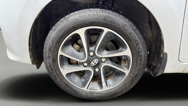 View Hyundai Grand i10 Image 28 Used Hyundai Grand i10 Image 28