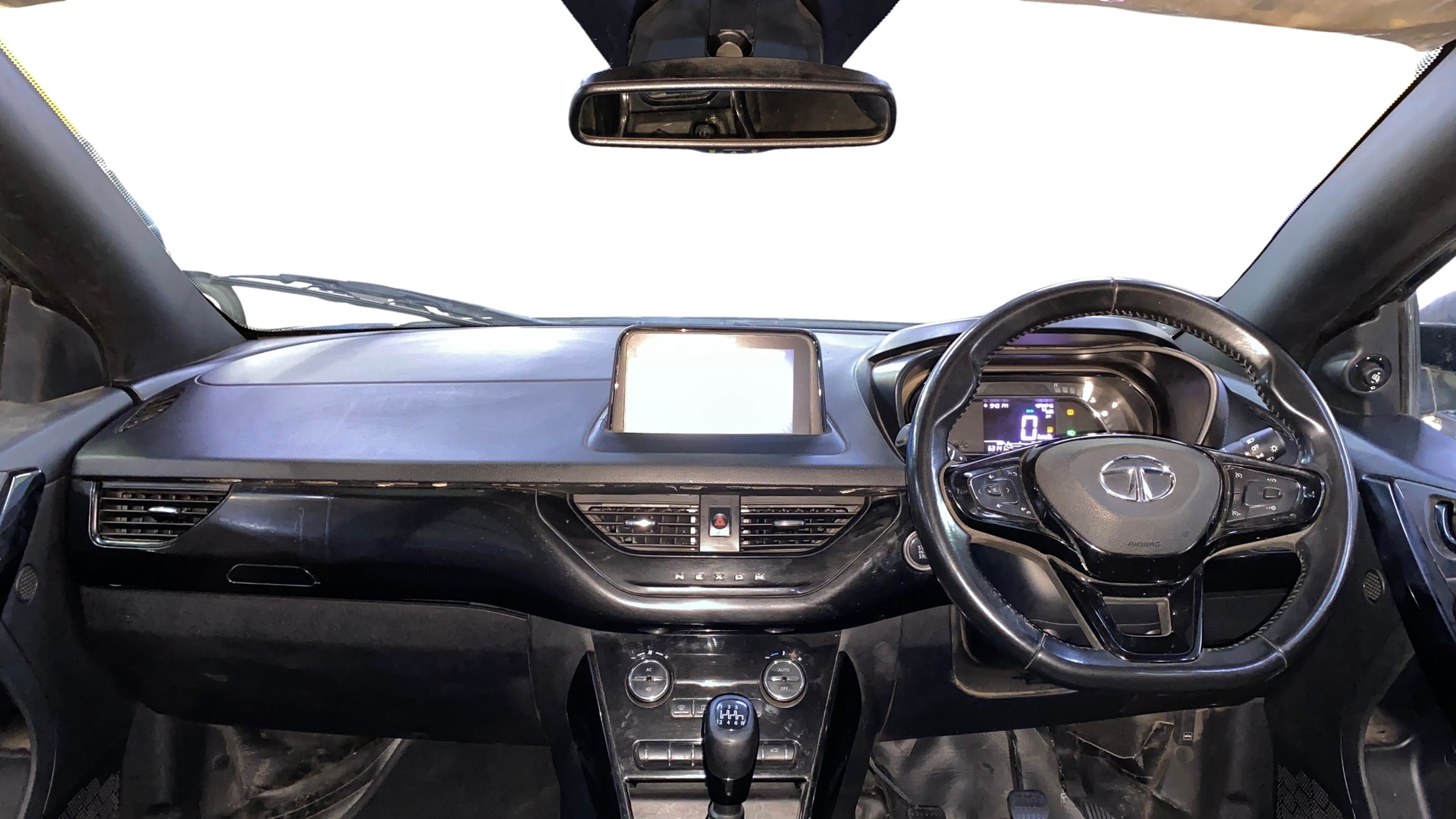 View 2023 Tata Nexon Revotron XE Image 31 Used 2023 Tata Nexon Revotron XE Image 31