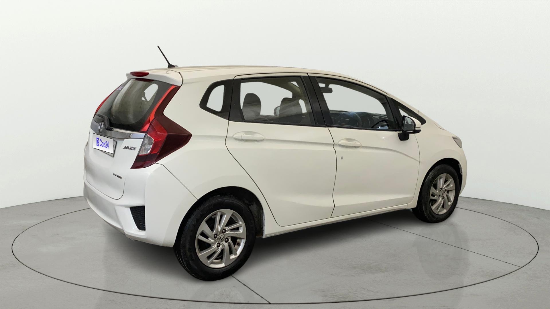 View 2015 Honda Jazz E MT Diesel Image 44 Used 2015 Honda Jazz E MT Diesel Image 44