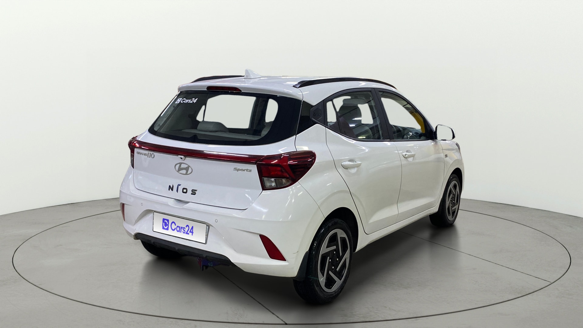 View 2024 Hyundai Grand i10 Nios Sportz Petrol AMT Image 48 Used 2024 Hyundai Grand i10 Nios Sportz Petrol AMT Image 48