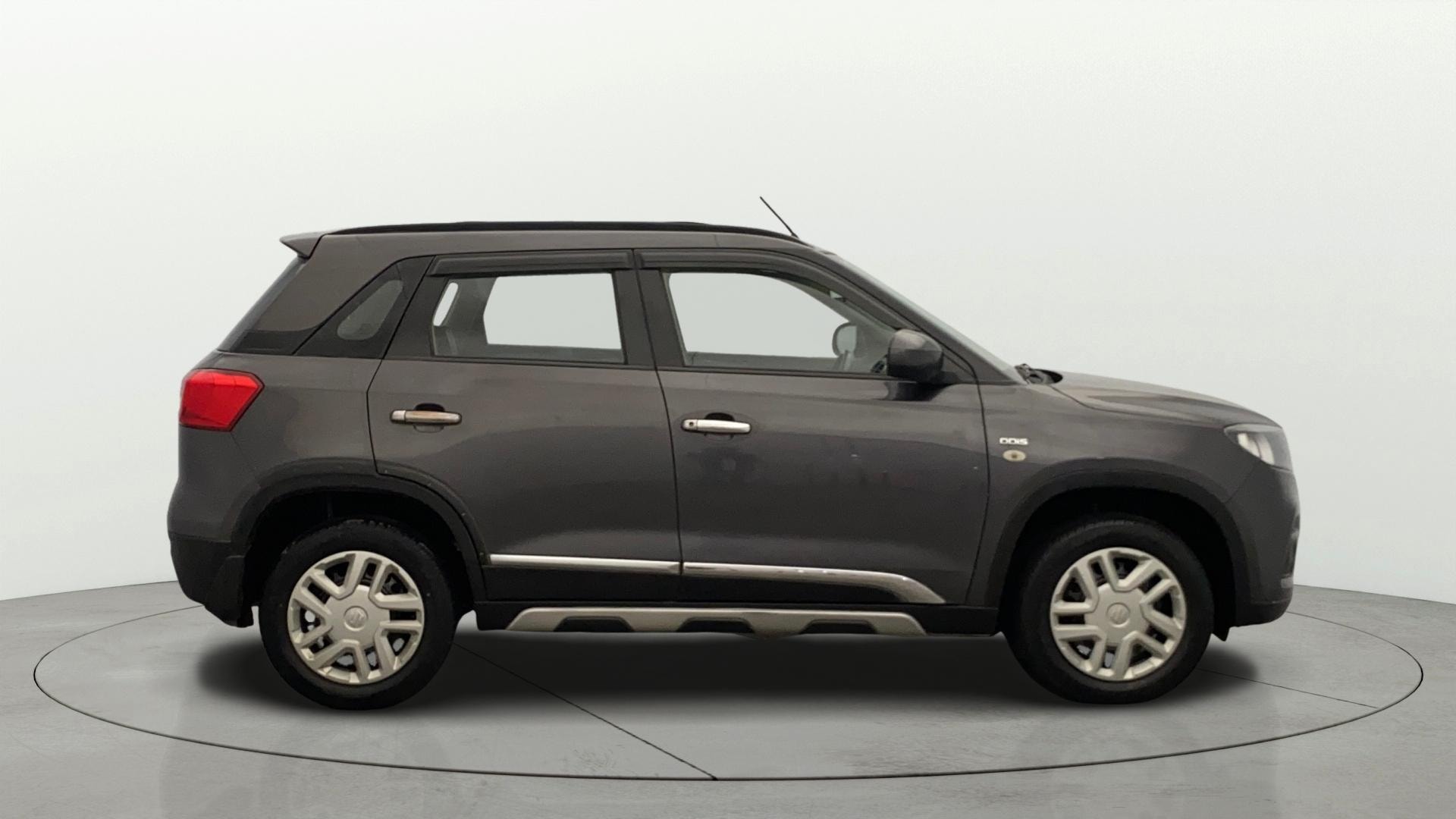 View 2017 Maruti Suzuki 1000 Base Variant Image 8 Used 2017 Maruti Suzuki 1000 Base Variant Image 8