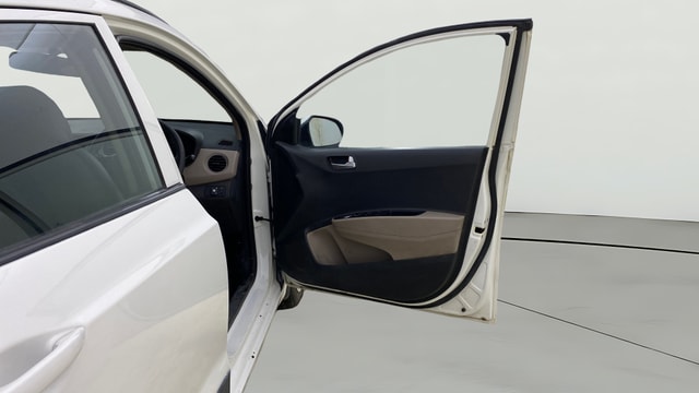 View Hyundai Grand i10 Image 43 Used Hyundai Grand i10 Image 43