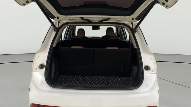 View MG Hector Plus Image 43 Used MG Hector Plus Image 43