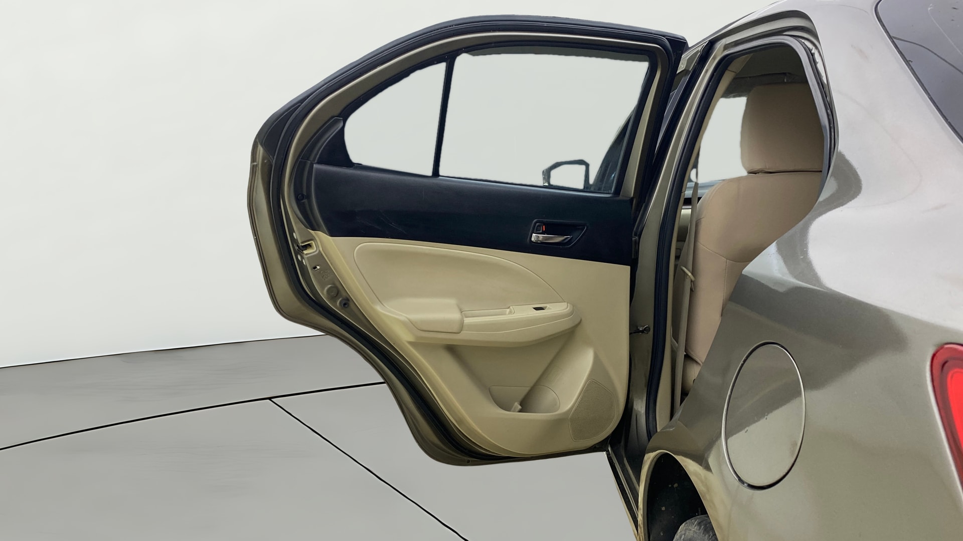 View 2019 Maruti Suzuki 1000 Base Variant Image 22 Used 2019 Maruti Suzuki 1000 Base Variant Image 22