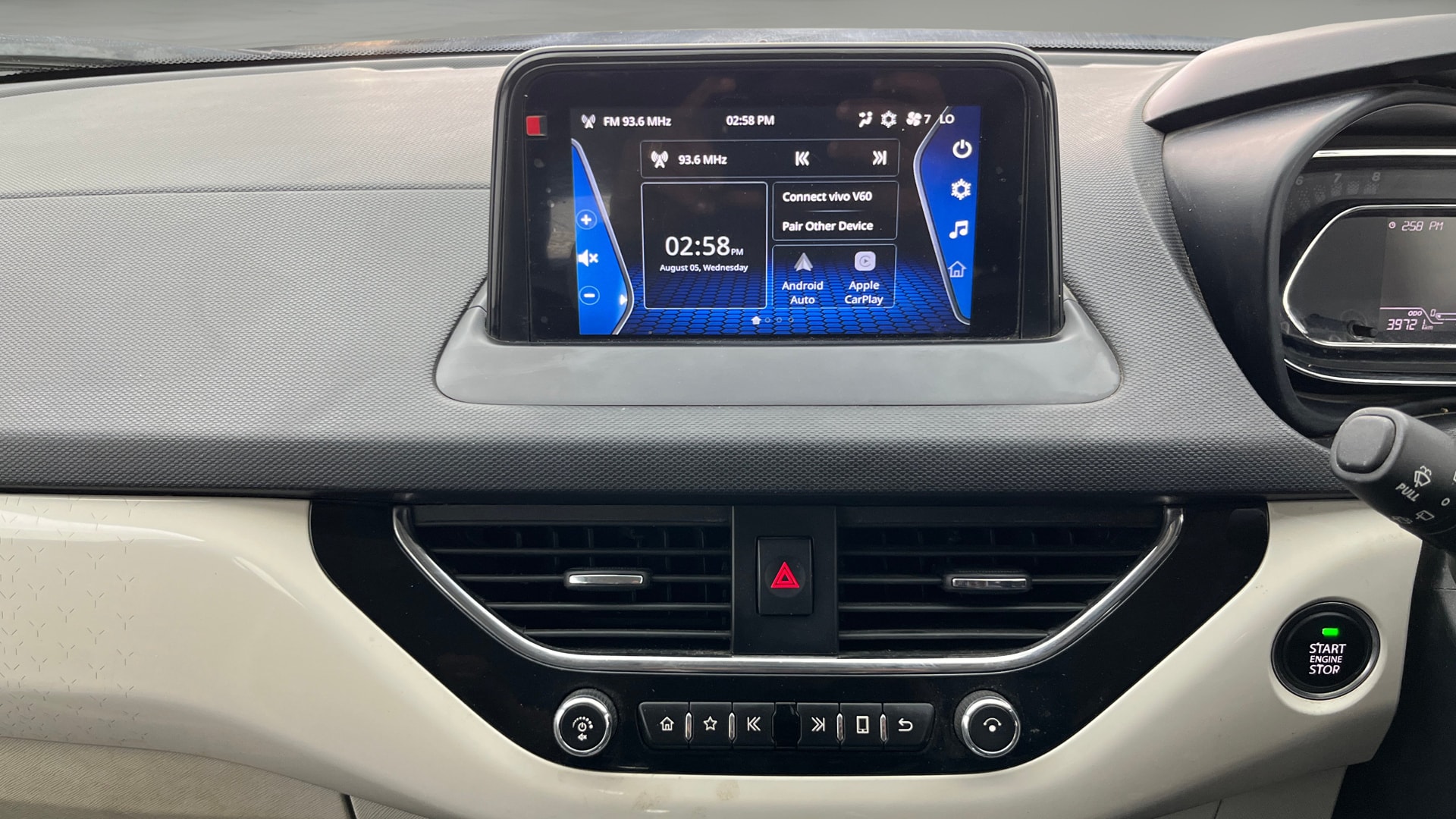 View 2020 Tata Nexon Revotron XE Image 17 Used 2020 Tata Nexon Revotron XE Image 17