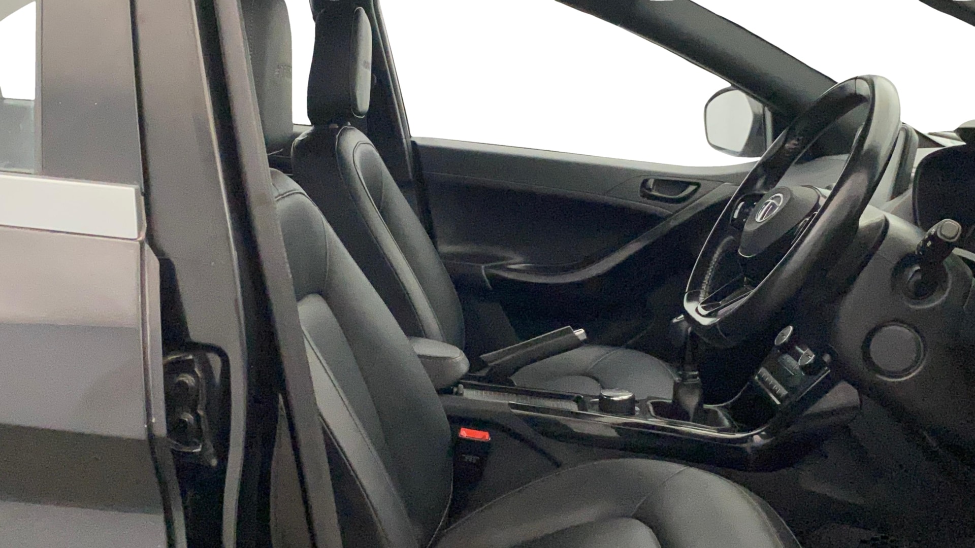 View 2021 Tata Nexon Revotron XE Image 26 Used 2021 Tata Nexon Revotron XE Image 26