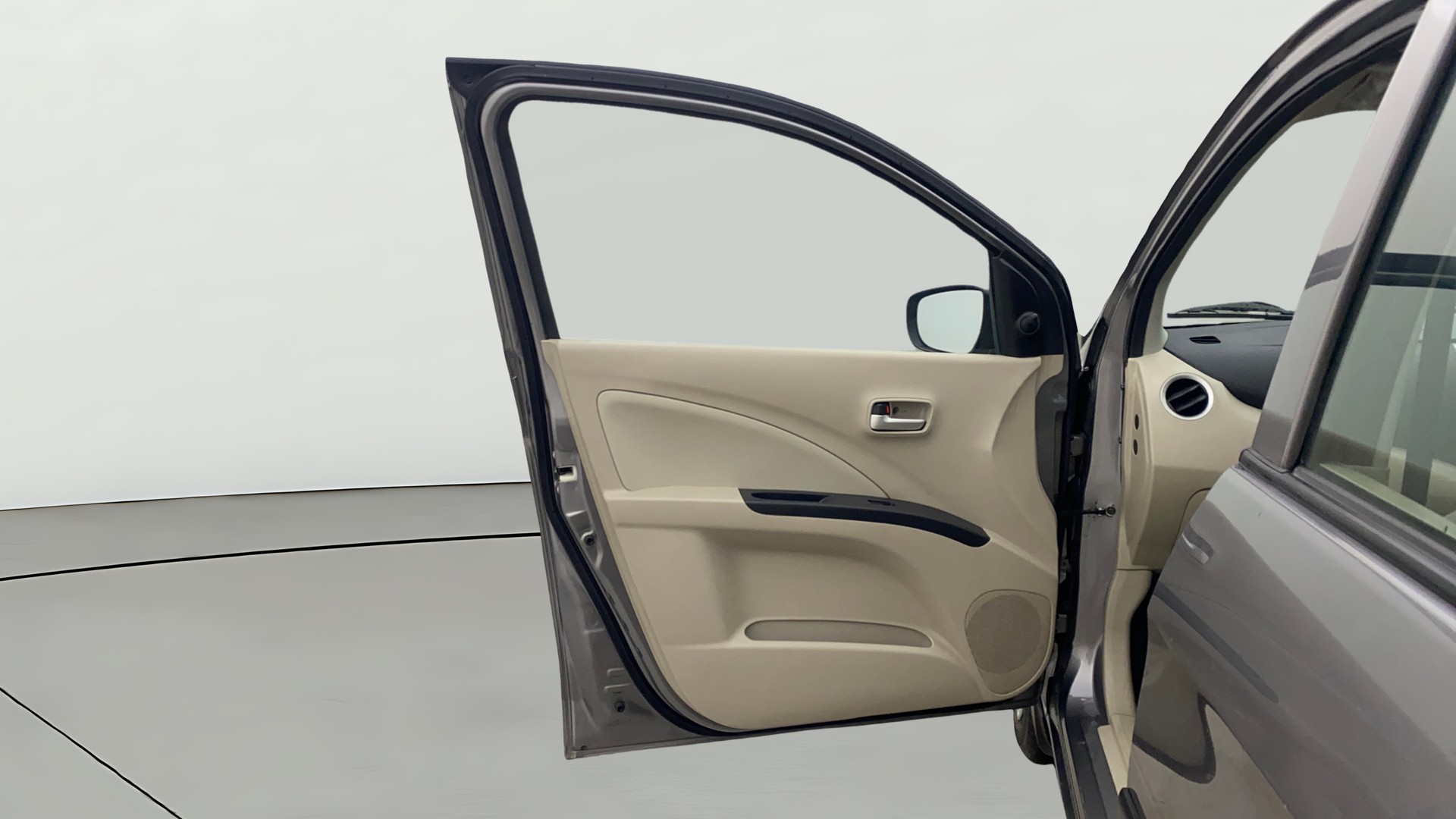 View 2018 Maruti Suzuki 1000 Base Variant Image 31 Used 2018 Maruti Suzuki 1000 Base Variant Image 31
