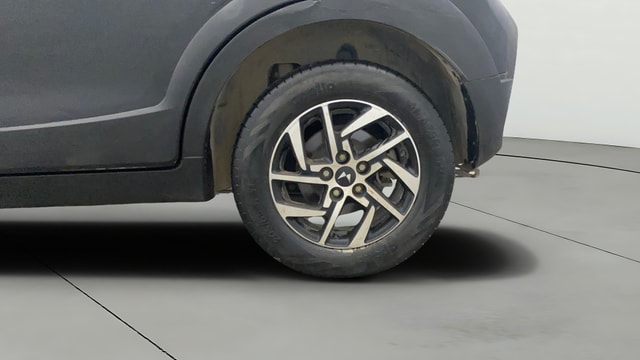 View Mahindra XUV 3XO Image 8 Used Mahindra XUV 3XO Image 8