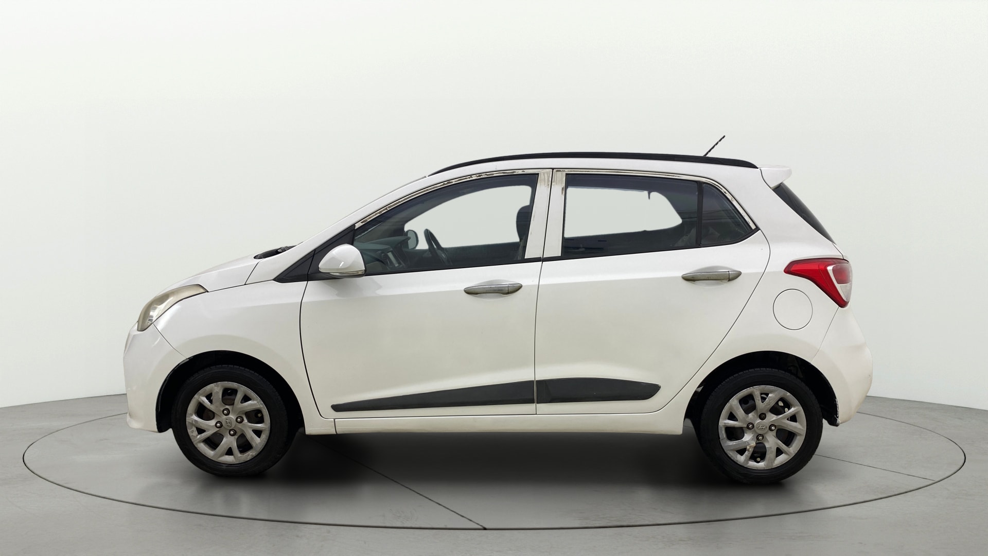 View 2019 Hyundai Grand i10 Sportz 1.2 Kappa Image 5 Used 2019 Hyundai Grand i10 Sportz 1.2 Kappa Image 5