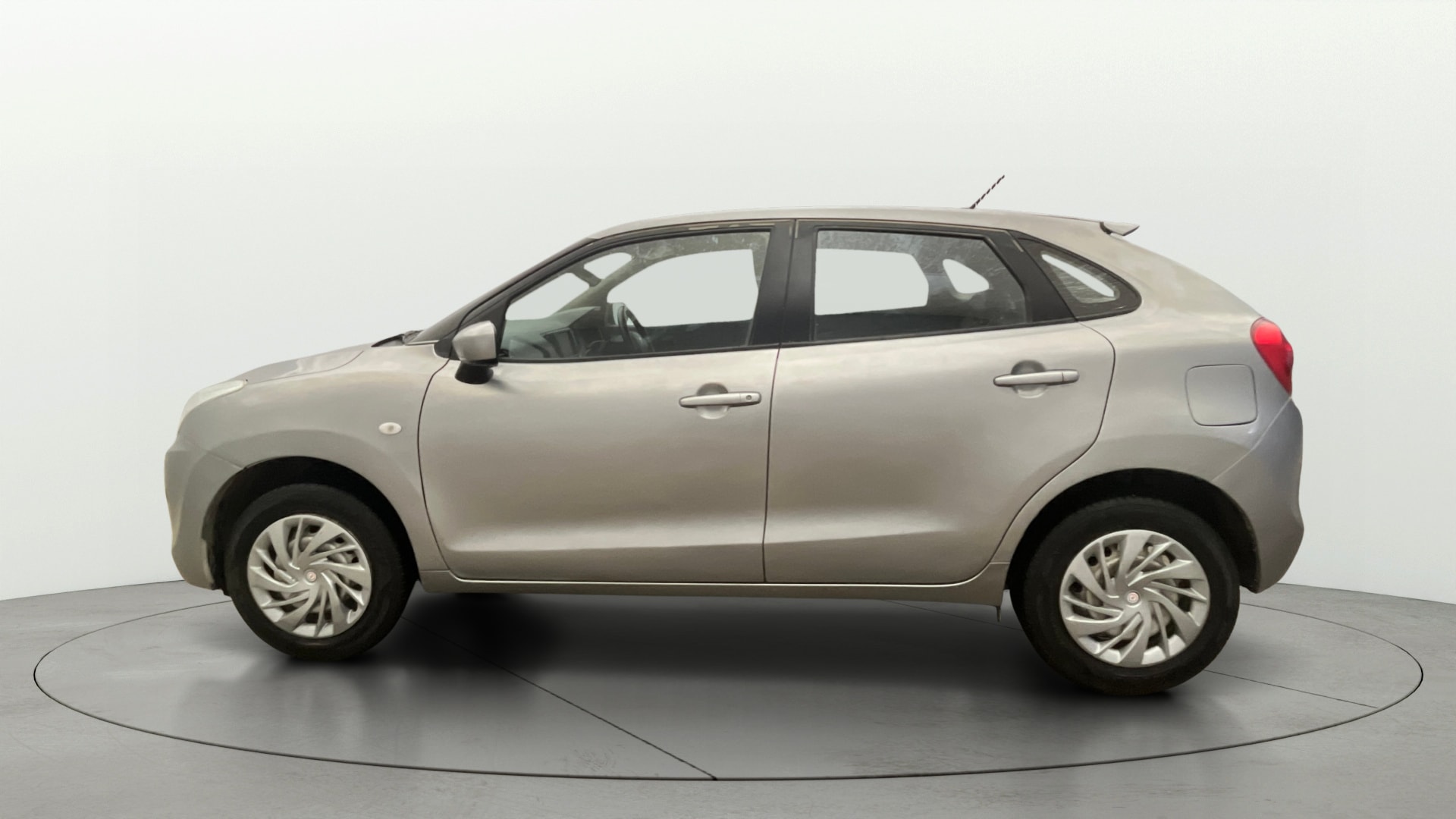 View 2016 Maruti Suzuki 1000 Base Variant Image 5 Used 2016 Maruti Suzuki 1000 Base Variant Image 5