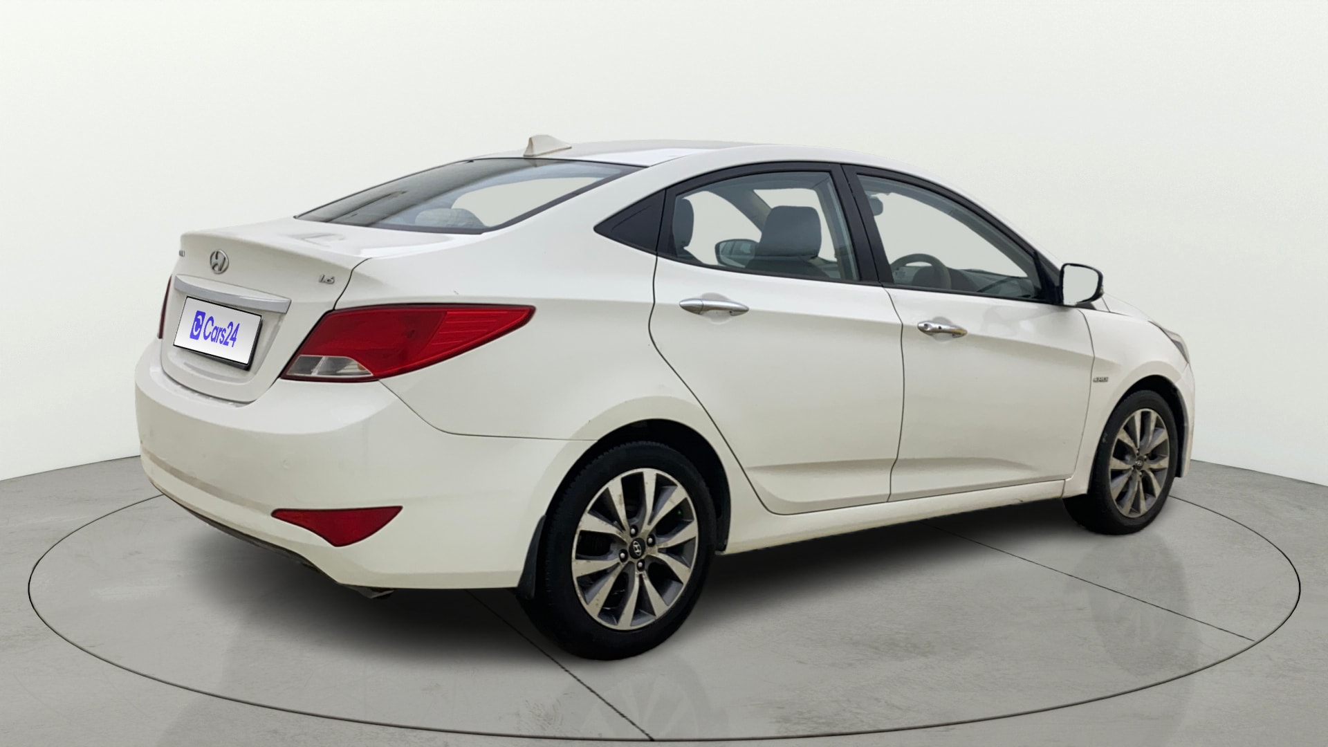 View 2016 Hyundai Fluidic Verna 1.4 CRDI Base Image 44 Used 2016 Hyundai Fluidic Verna 1.4 CRDI Base Image 44